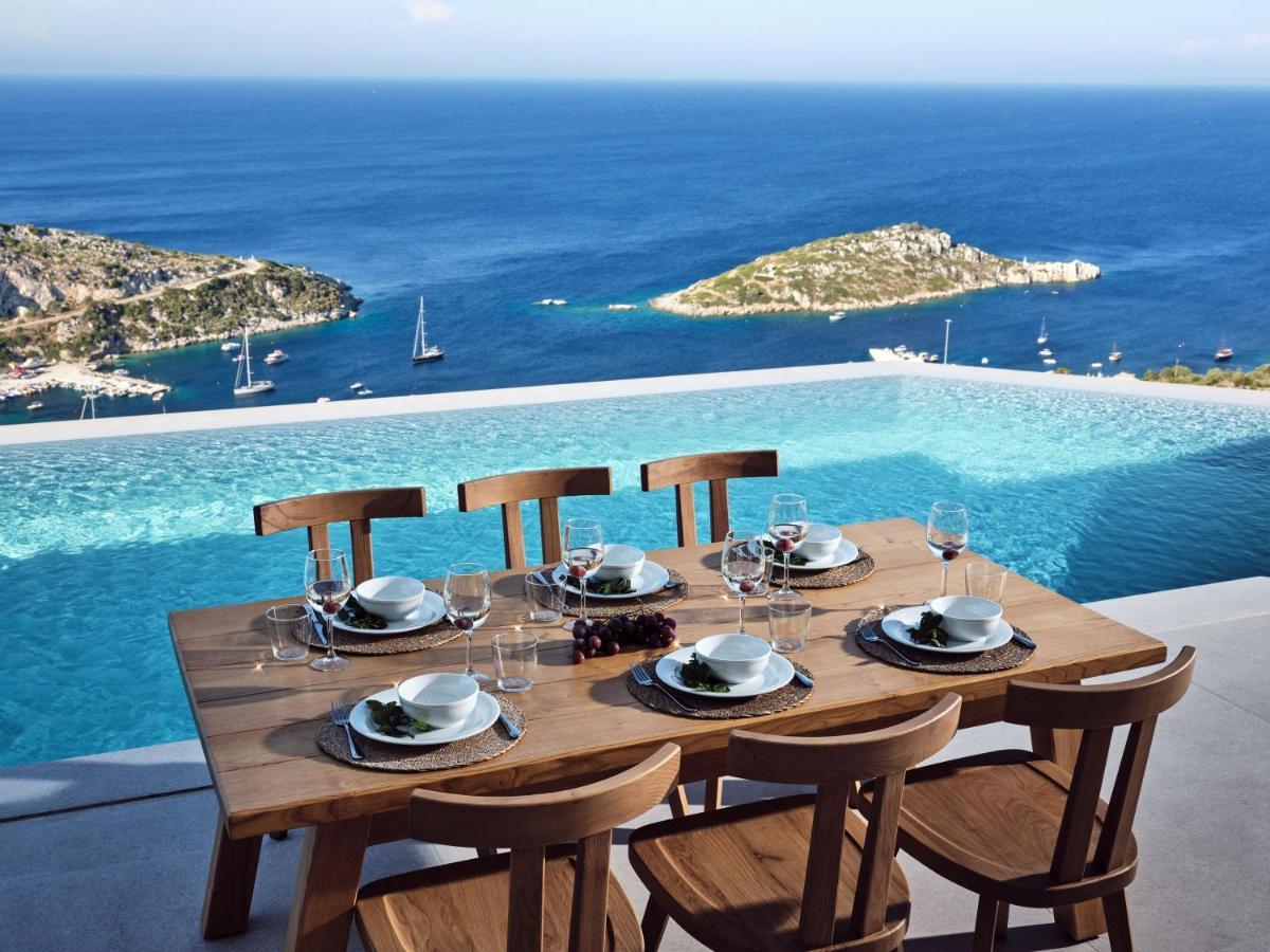 Etheria Luxury Villas & Suites Agios Nikolaos  Bagian luar foto